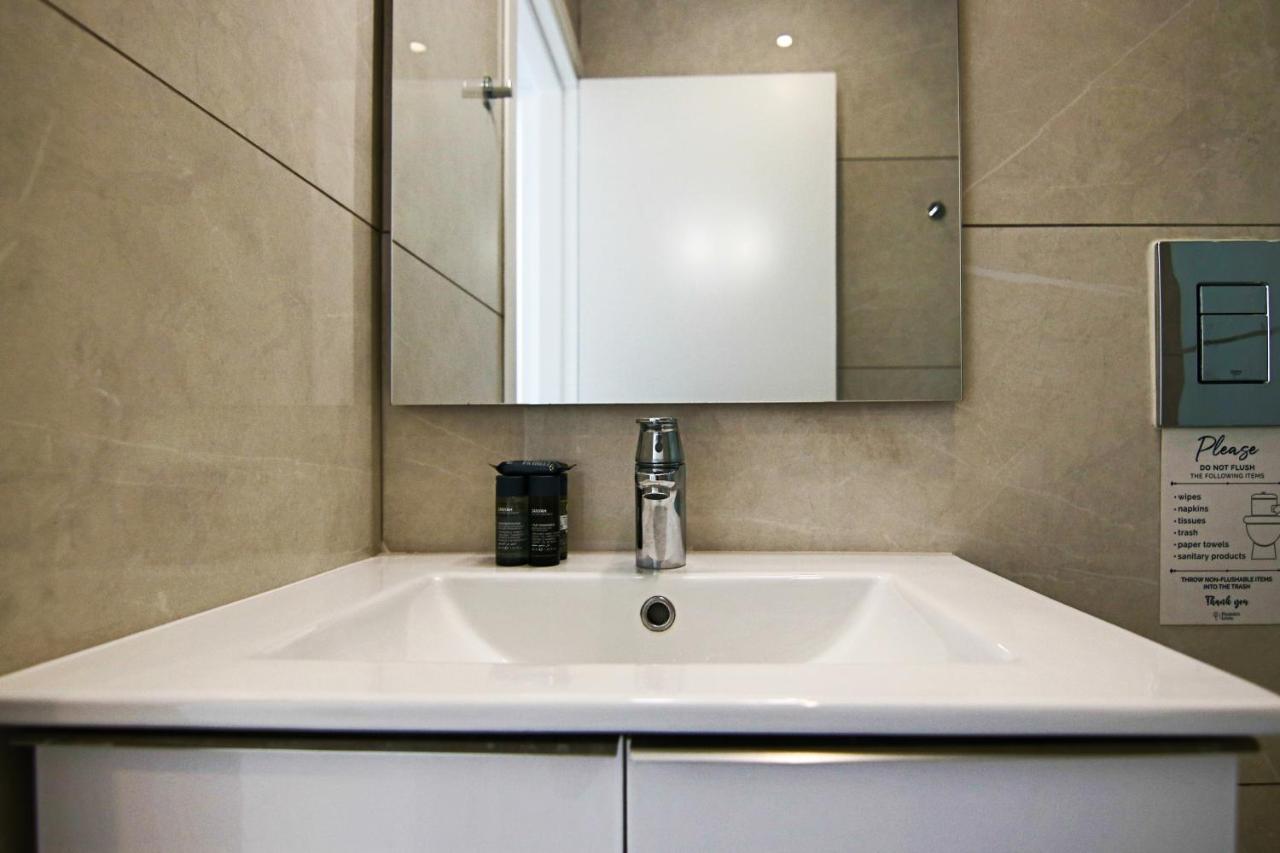 Phaedrus Living - Seaside Executive Flat Harbour 207 Lägenhet Paphos Exteriör bild